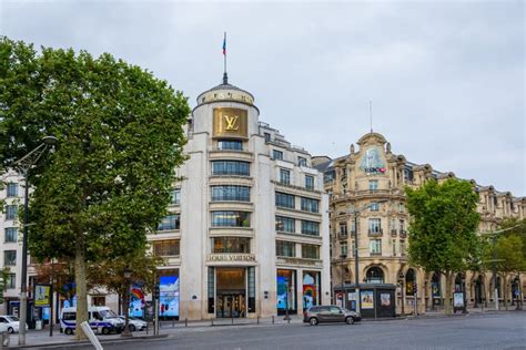 edifício louis vuitton paris